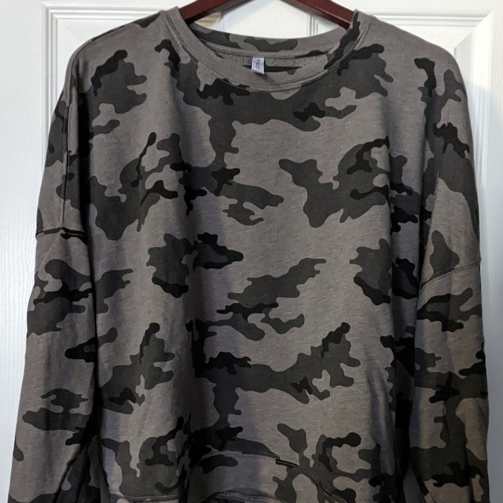 Fabletics Mineral Camo Stacey Pullover